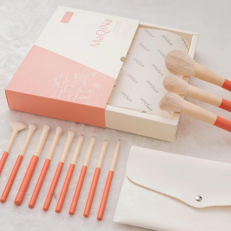 12-Piece Holiday Soft Bristle Makeup Brush Set Convenient Beginner Beauty Tools Eyeshadow Brush Imitation Bristle