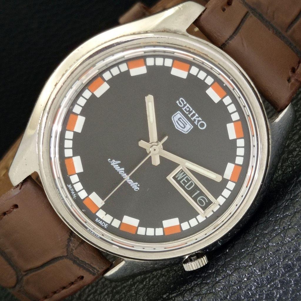 

ВИНТАЖНЫЕ МУЖСКИЕ ЧАСЫ SEIKO 5 AUTOMATIC 7009A ЯПОНИЯ С ЧЕРНЫМ ЦИФЕРБЛАТОМ a500105-2 R151a-a500105
