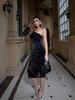 High-End Women's One-Shoulder Slimming Dress with Rhinestone Detail