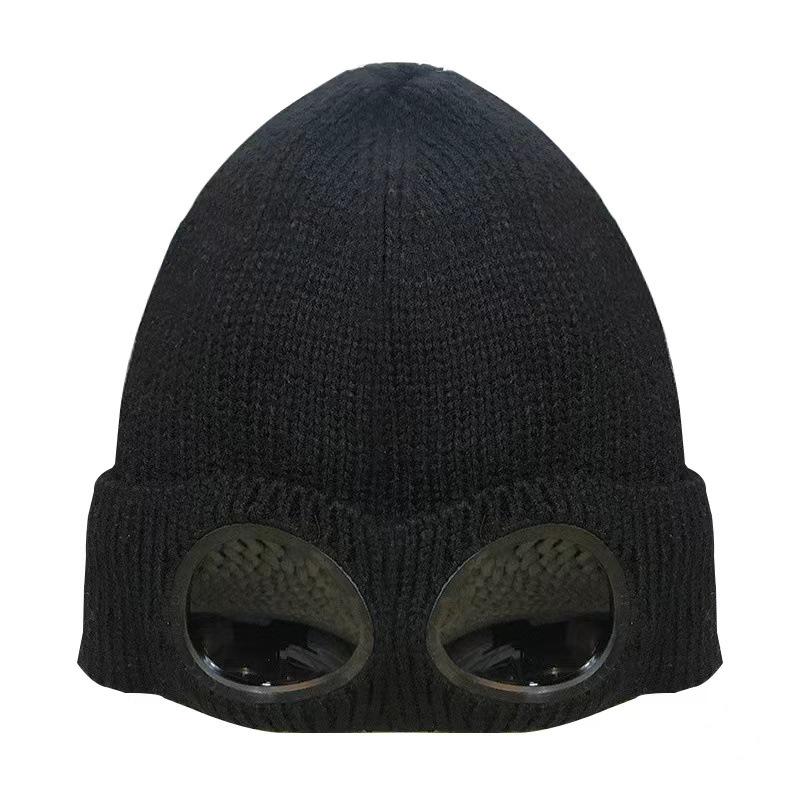 

Unisex Autumn/Winter Ski Hat with Built-in Goggles – Windproof, Warm Knitted Aviator Style One Size