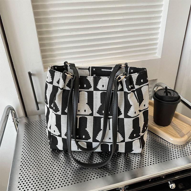 Urban Chic Canvas Tote Bag For Women With Large Capacity And Cartoon Print Design