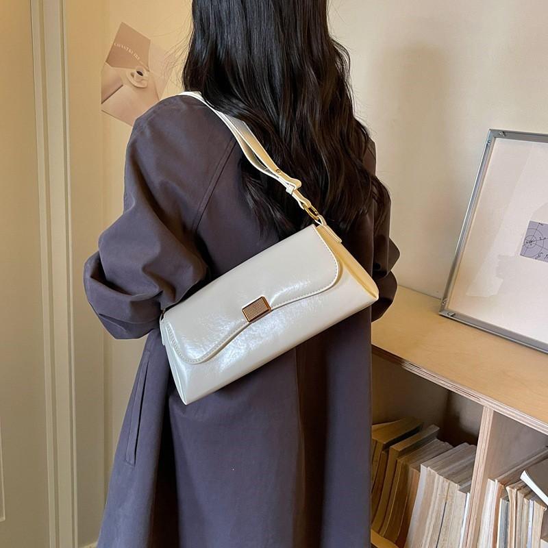 Stylish Vintage PU Crossbody Bag Women Minimalist Square Shoulder With Rivet Detail Daily Wear Accessory