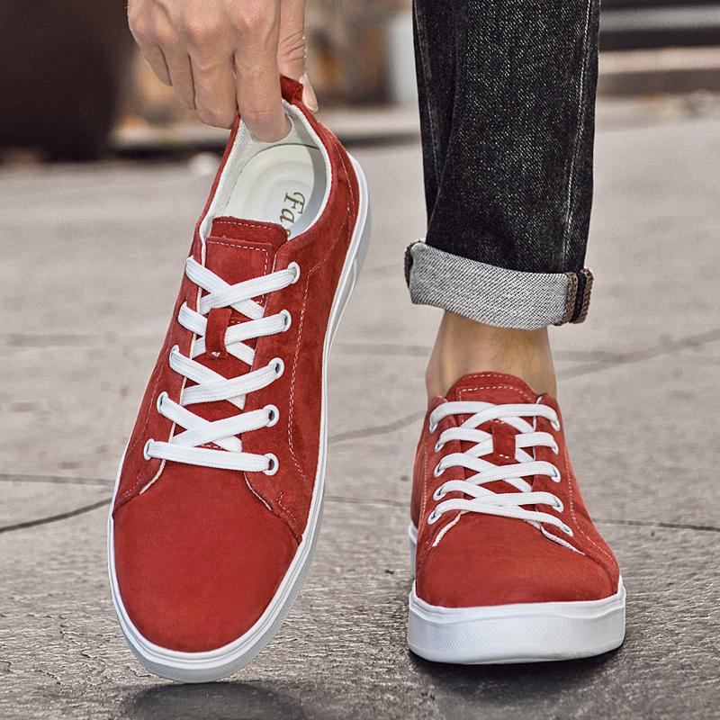 Fashion 2025 New Man Breathable Sneakers Leather Men's Comfortable Flats Luxury Brand Men Casual Walking Shoes Male Outdoor Skate Shoes