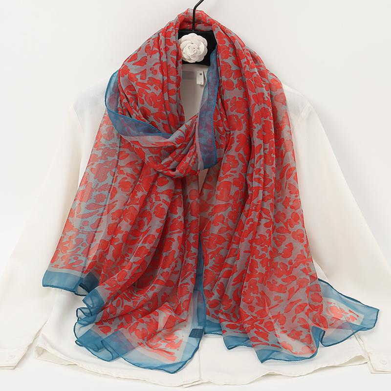 New Luxury Printed Silk Scarf Women Scarves Bufandas Summer Beach Shawls Foulard Flower Design Long Neck Scarves Hijabs