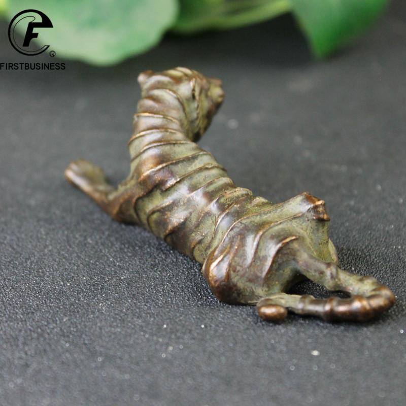 Pure Copper Animal Tiger Figurine Miniature Desktop Decoration Ornament Accessories Vintage Solid Brass Tea Pet Home Decor Craft
