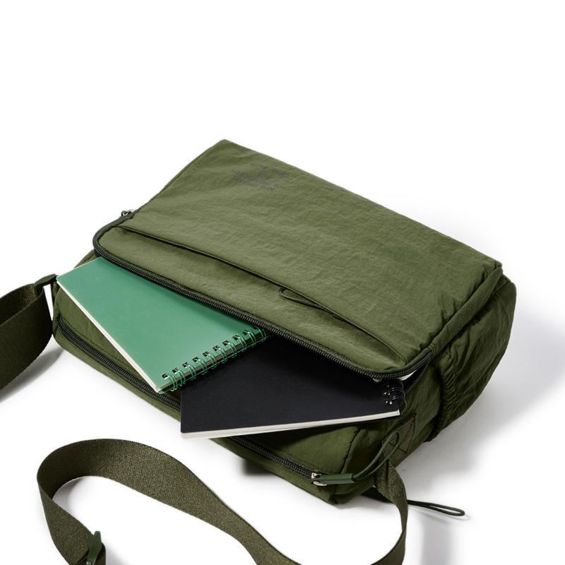 Multi-layer Large Capacity Bag Women's Shoulder Bag Multi-pocket Water-repellent Solid Color Crossbody Bag