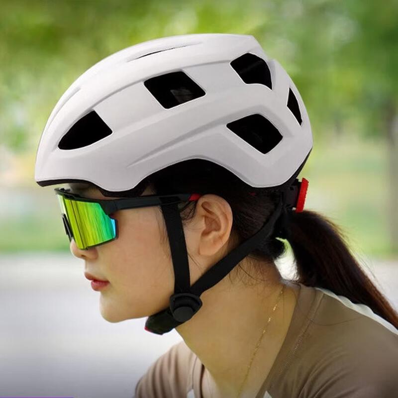 DEVIATE Integrated Cycling Safety Helmet