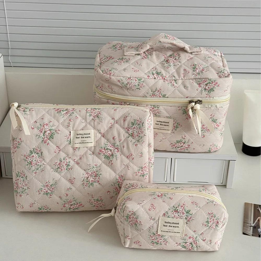2025 New 3 Bags Set Women Makeup Bag Large Capacity Cosmetic Toiletry Storage Pouch Handbag Make Up Square Zipper Quilting Bag