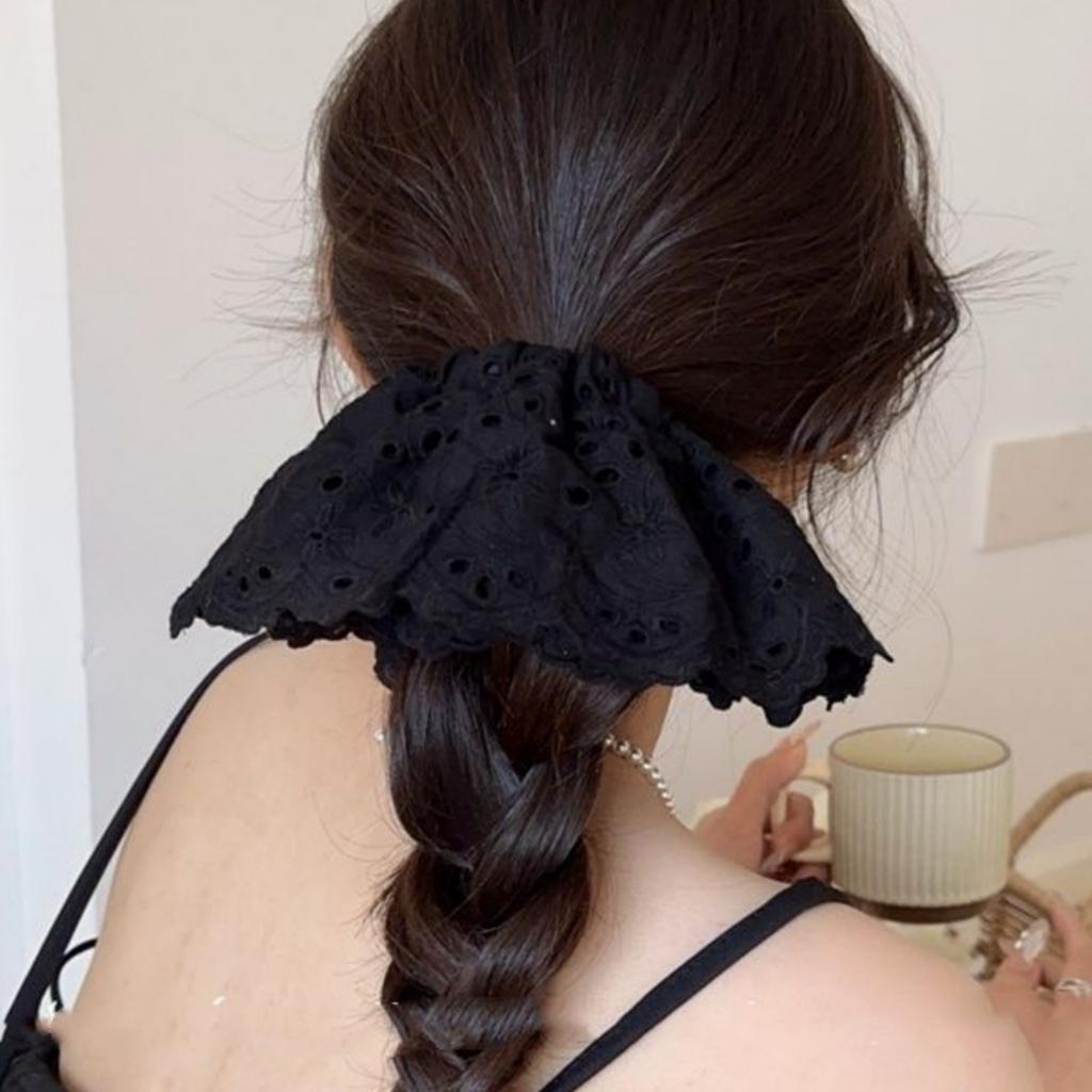 1 Stück Schlichte Hohle Stickerei Kleiner Darmkreis Mode Mädchen Krawatte Pferdeschwanz Temperament Kopfseil Yankee Hundert Paar Marmor