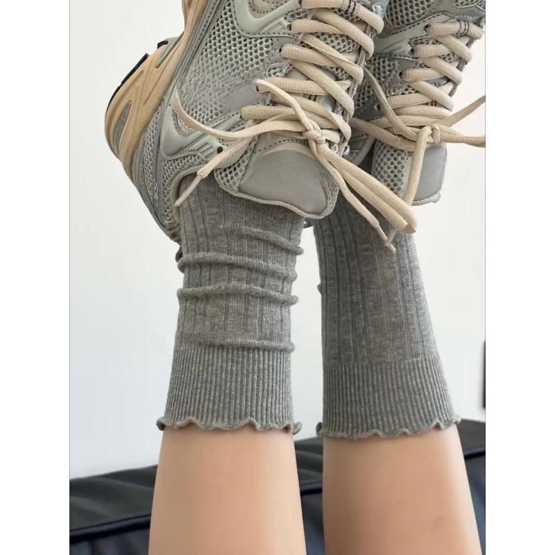 Black Ear-rimmed Women's Mid-calf Socks for Spring and Autumn, Coffee-colored Retro Pile Socks for Autumn and Winter, Pure Cotton Versatile and Trendy