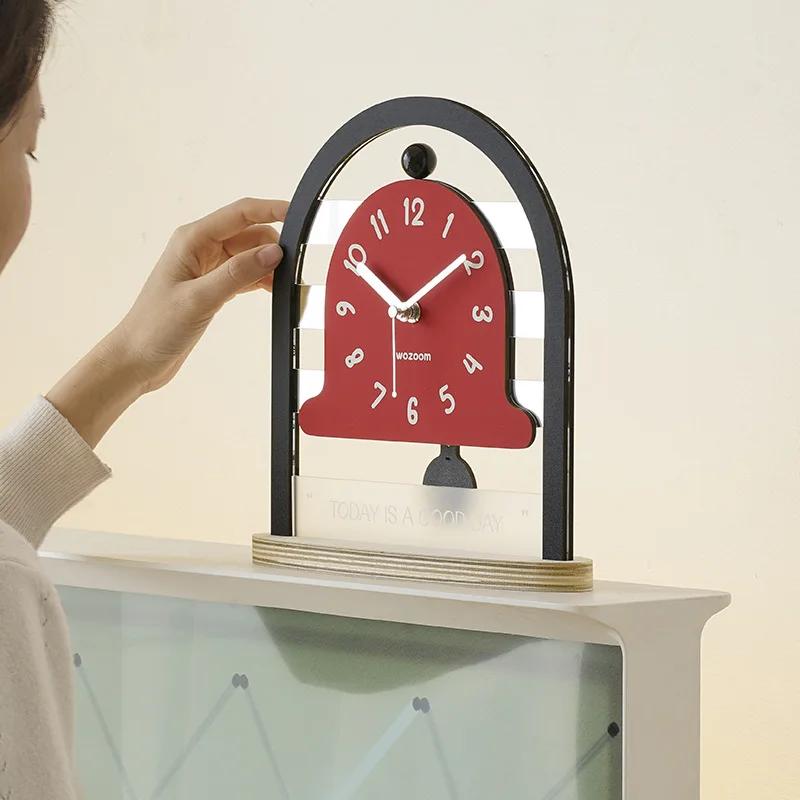 Creative arched retro-style wall clock - Personalized silent desk clock for study rooms, bedrooms, dormitories, and home decorat