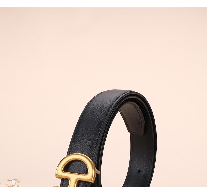 Elegant Women's Genuine Leather Belt: Versatile, Stylish, and Decorative for Jeans