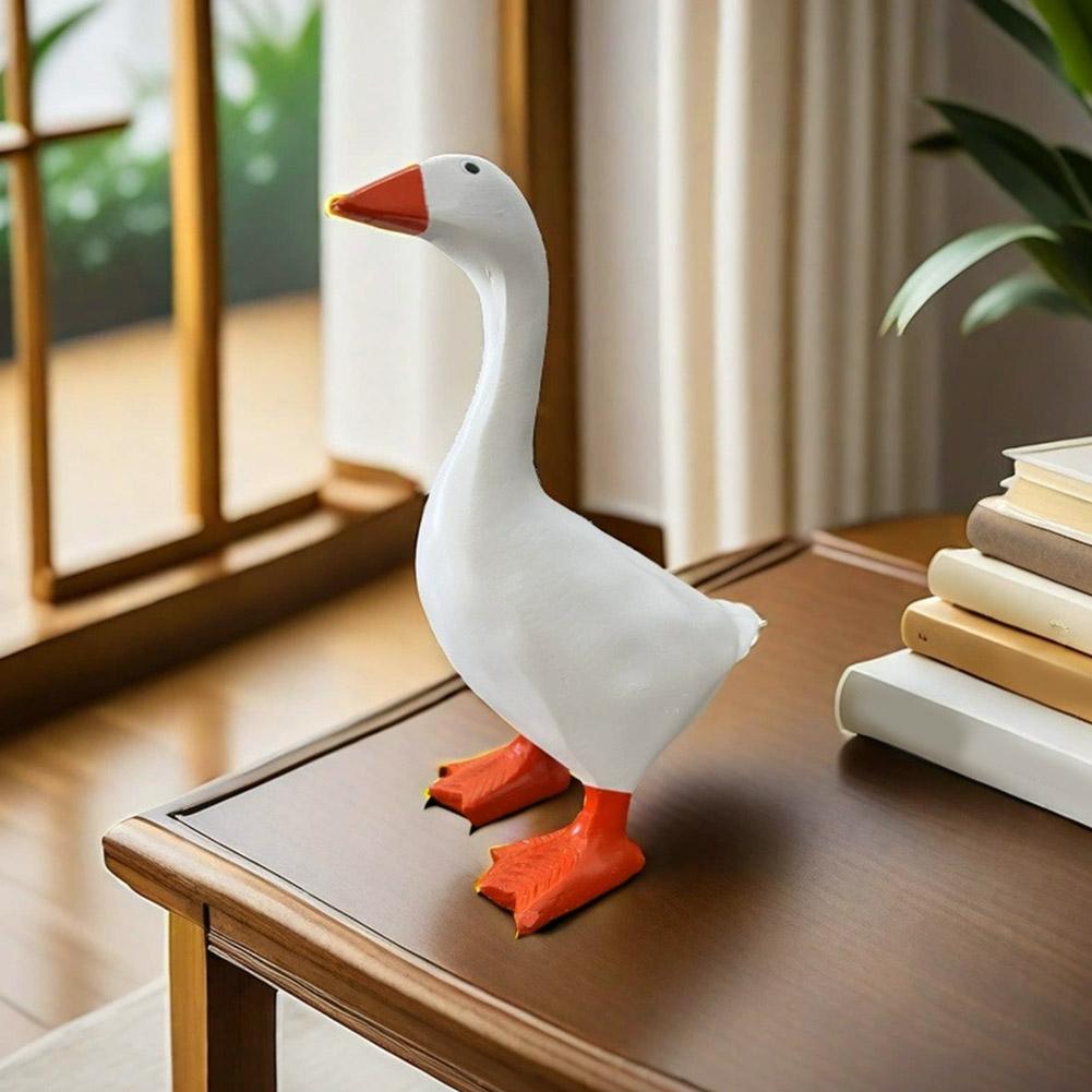 Magnetic Goose Keychain Holder Entry Door Key Hanging Home Decoration Resin Goose Sculpture Home Tool Holder Magnet Ornament