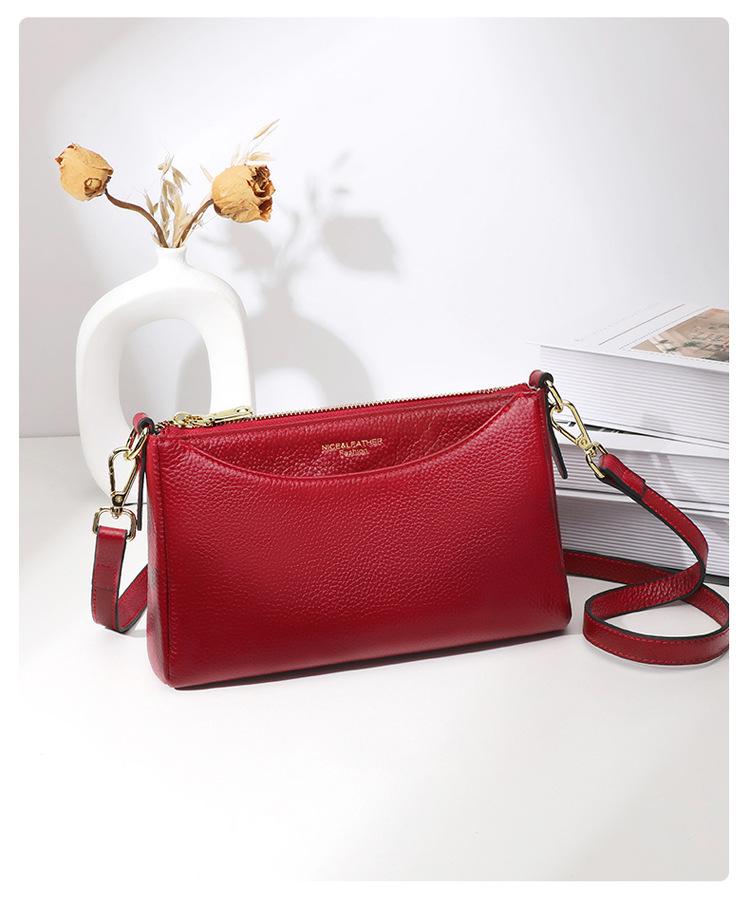 

Leather Crossbody Bag for Spring and Summer, Fashionable, Simple, Large Capacity, Mom Shoulder Bag, Casual Cowhide Small Bag