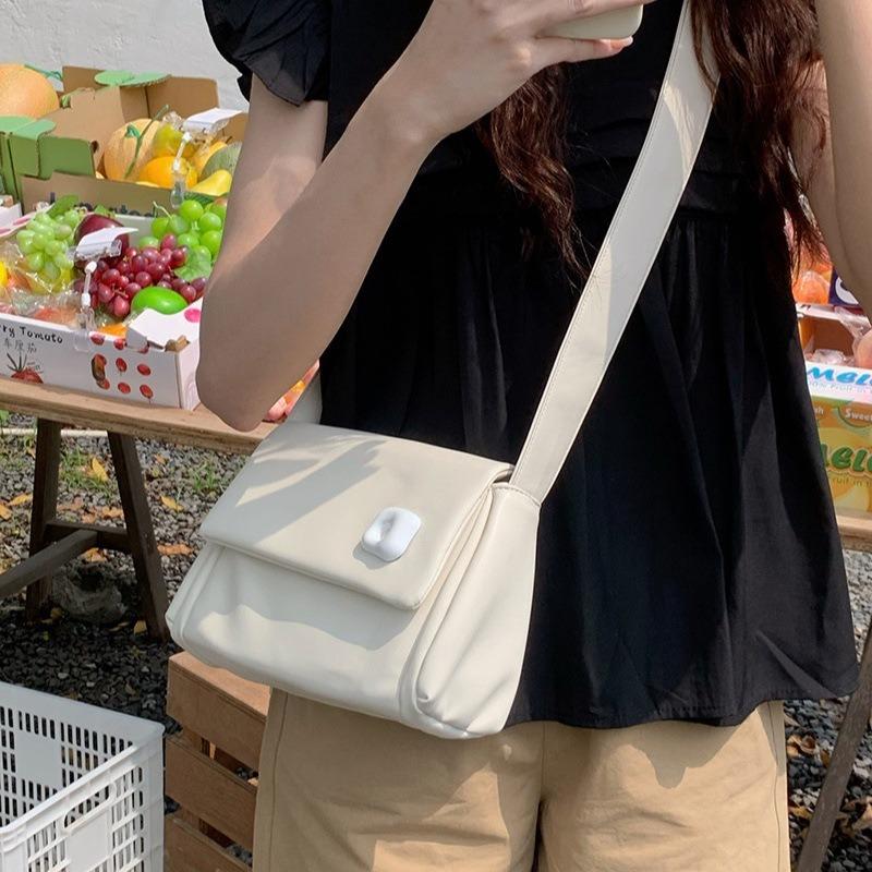 New Women's Bag Texture Niche Design Soft Cloud Bag Crossbody Small Square Bag Casual Versatile Shoulder Bag