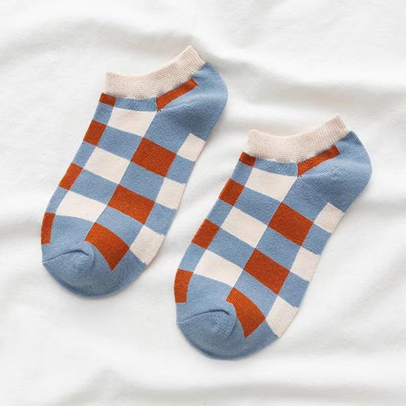 6 Pairs of Women's Spring and Summer Four Season Striped Plaid Fashion Trend Simple and Comfortable Sports Style Socks