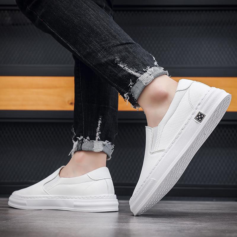 New 2025 Men's Leather Casual Sneakers Spring Summer Fashion Slip-On Black Shoes Soft Sole Comfortable for Everyday Wear White