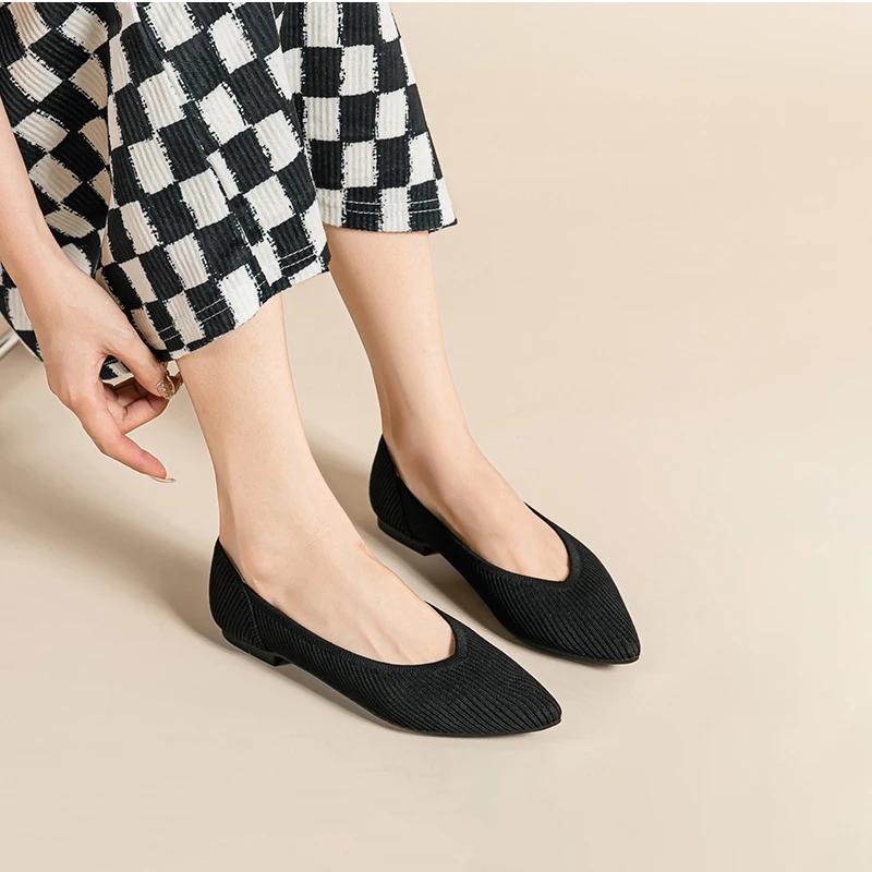 Women's Flat Shoes Spring and Autumn Fashion Knitted Breathable Non Slip Rubber Sole Pointed Women Comfortable Casual Boat Shoes
