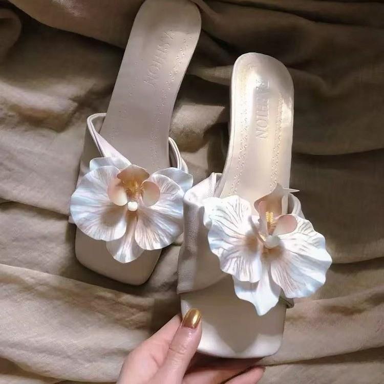 Fashion Women's Fashion Fine Heel Flip-flops Summer New Square Head Open Toe Flower Set Foot Anti-slip Wear Heel Shoes