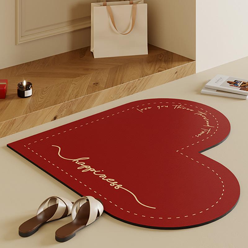 Tapete de Chão Absorvente de Água em Lama Diatomácea em Forma de Coração Vermelho Festivo Tapete para Porta de Vaso Sanitário Layout de Casa Nova Tapete Antiderrapante para Banheiro