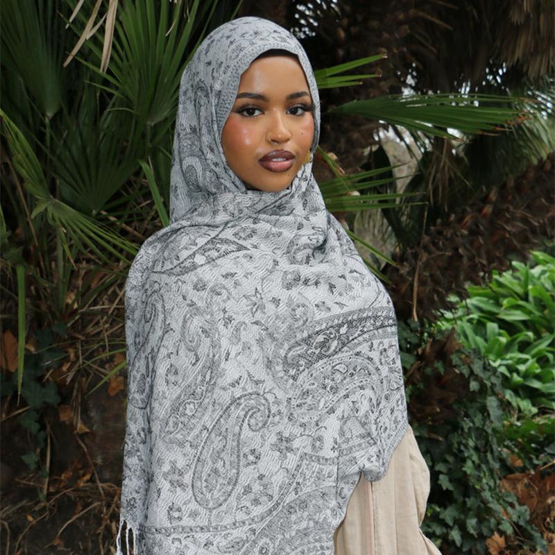 New 70x190cm Female Jacquard Cachecol Great Shawl Fashion Elegant Lady Long Print Decorate Cachecis Sun Protection Banda