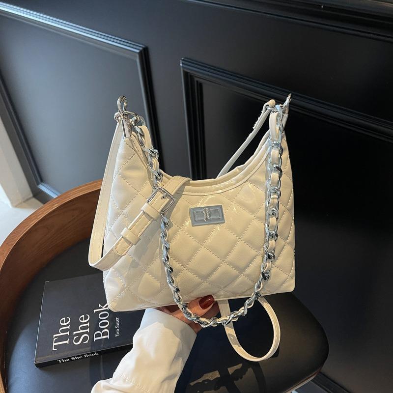 Fashion diamond chain tote bag femininity style portable shoulder bag design messenger bag