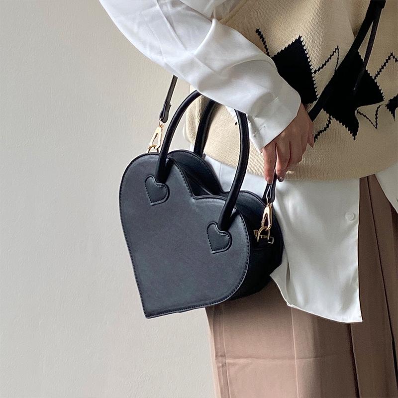 Fashion Women's Shoulder Bag Vintage Cool Girls Love Heart Handbags Retro Female Black Small Tote Purse Messenger Bags