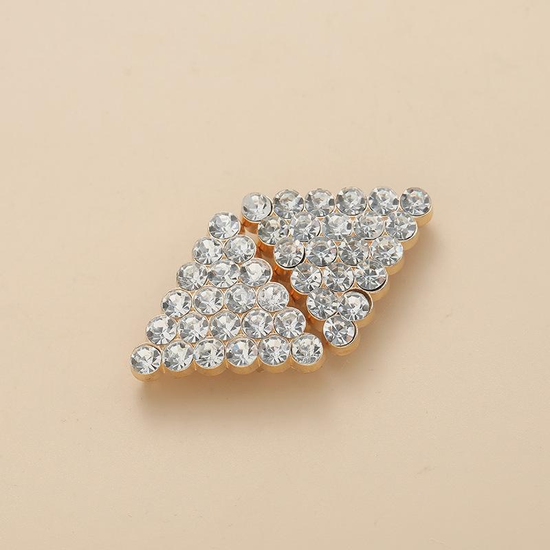 1 Pair Alloy Cardigan Collar Clips Holder Women Decor Crystal Cape Cloak Clasps Fasteners Buckle Brooch Clip