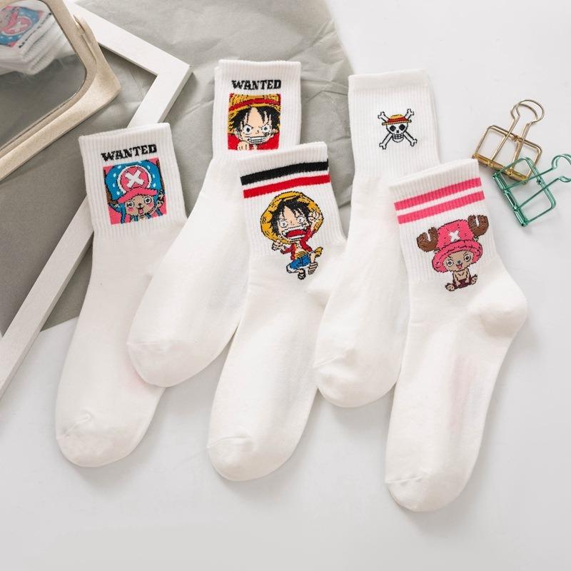 One Piece Neueste Anime Socken Cartoon Luffy Niedlich und Charmant Chopper Blütezeit Herbstzeit Baumwolle Kurze Socken Accessoire designed für Männer Frauen