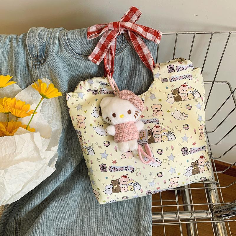 

Новая красивая легкая сумочка милая цветочная сумочка нишевая с принтом универсальная для поездок на работу легкая женская сумка no pendant