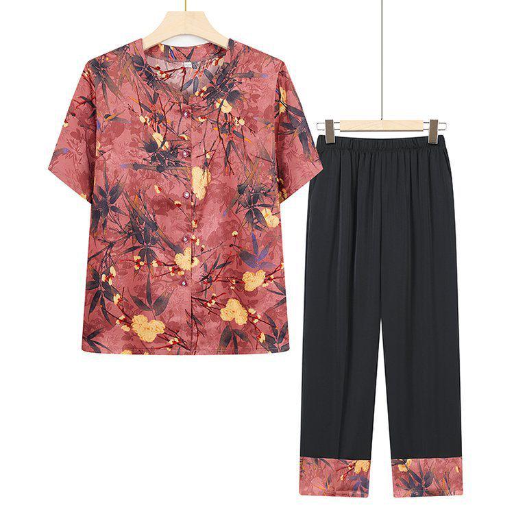 

Stylish Summer Short-Sleeve Set for Middle-Aged and Elderly Women - Perfect for Mother s Day 6XL 80-85 kg
