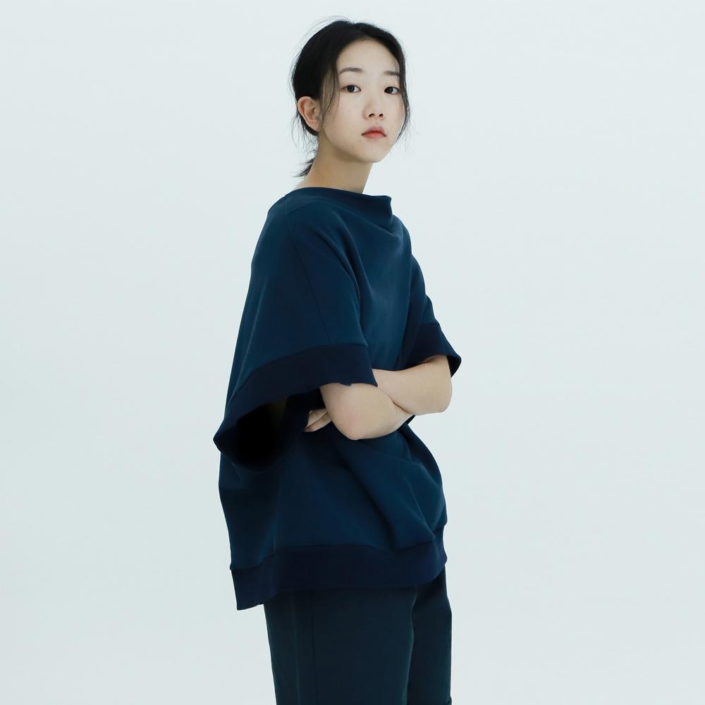 WHIMSY MIND Wave Cowl Sweatshirt_Navy