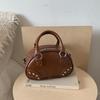High-end niche bag women's retro new autumn and winter messenger bag fashionable portable bowling bag