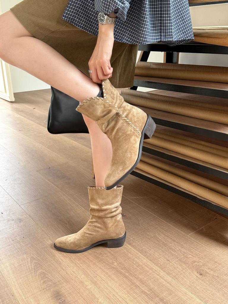 2025 New Women's Boots Square Head Thick Heel Medium Heel Short Boots Versatile and Thin Pile Western Cowboy Boots Maillard Matte