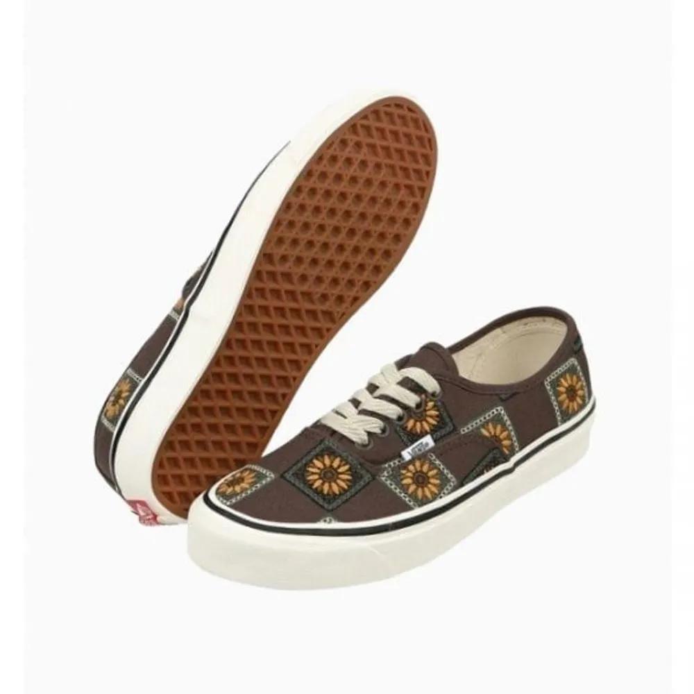 Vans Authentic 44 DX_VN0A7Q5CCHC1 727823 4008616 CHECK CHOCOLATE 090(270)
