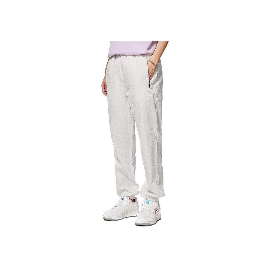 Li Ning Sports Lifestyle Solid Color Tapered Knit Joggers Women Joggers White AYKS344-2