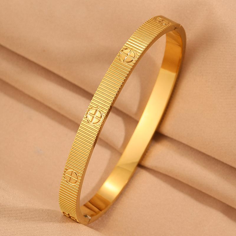 New Striped Cross Women's Ing Light Luxury Fashion Buckle Versatile Bracelet