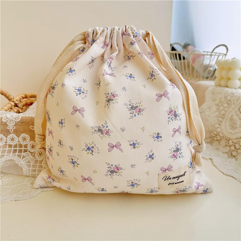 1pcs Forest Style Handmade Floral Cotton Drawstring Bag Vintage Storage Pouch for Underwear Travel Organizer Pouch