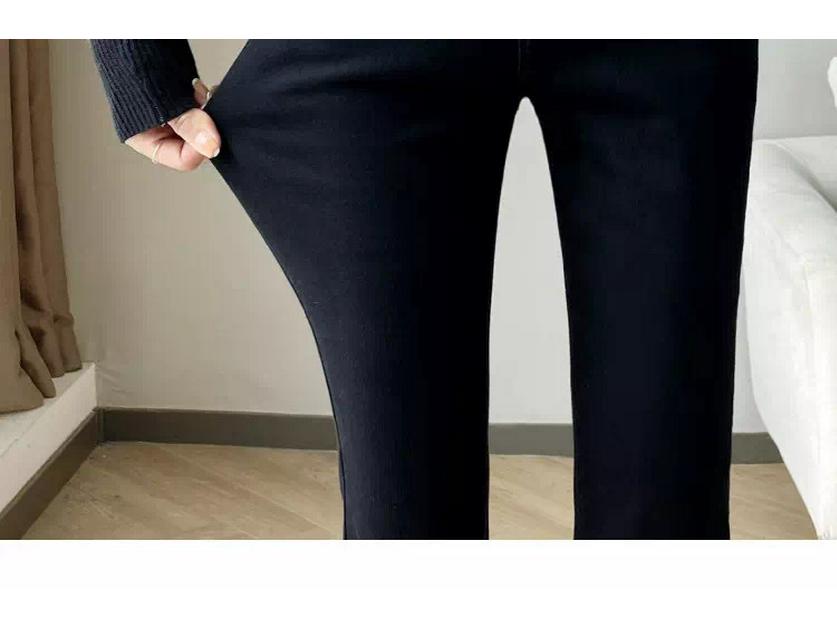 Schwarze High-Waist Cropped Flare Jeans im koreanischen Stil für Damen