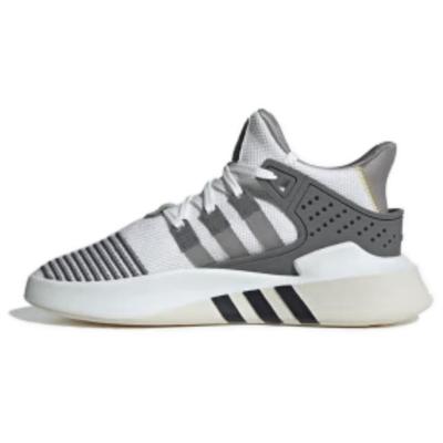 Încălțăminte pentru bărbați – Adidaşi