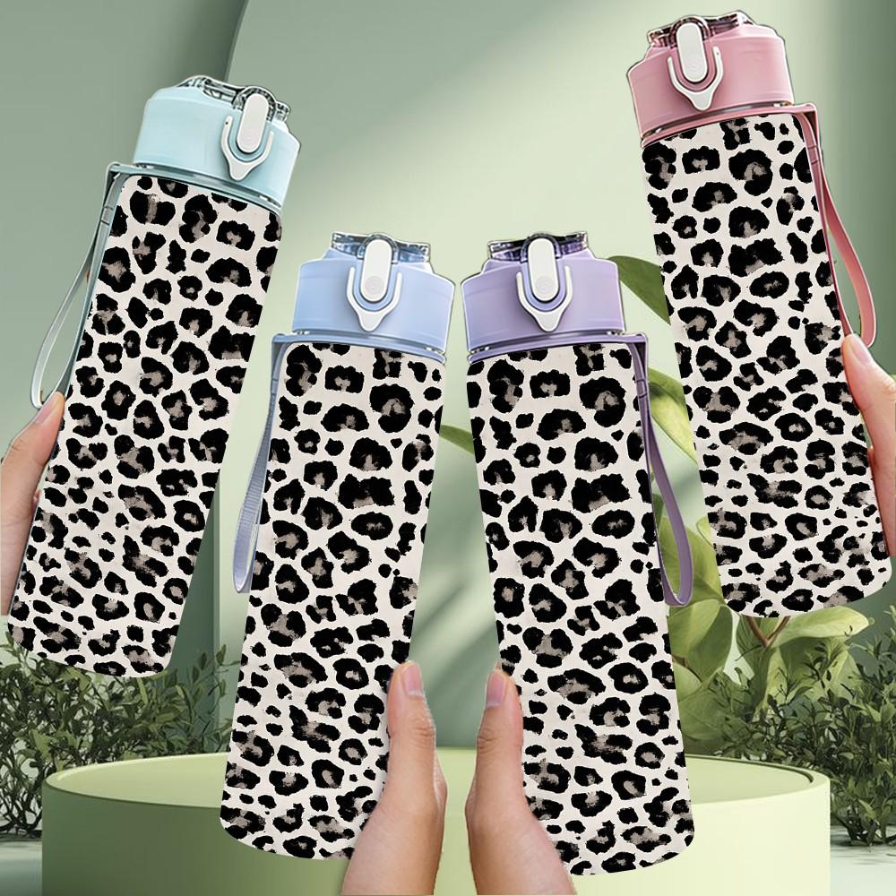 1PC Leopard Skin Animal Spot Pattern Print 750ml Color Plastic Sports Water Bottle Leakproof Flip Straw Lid Suitable for Sports Office Home Use