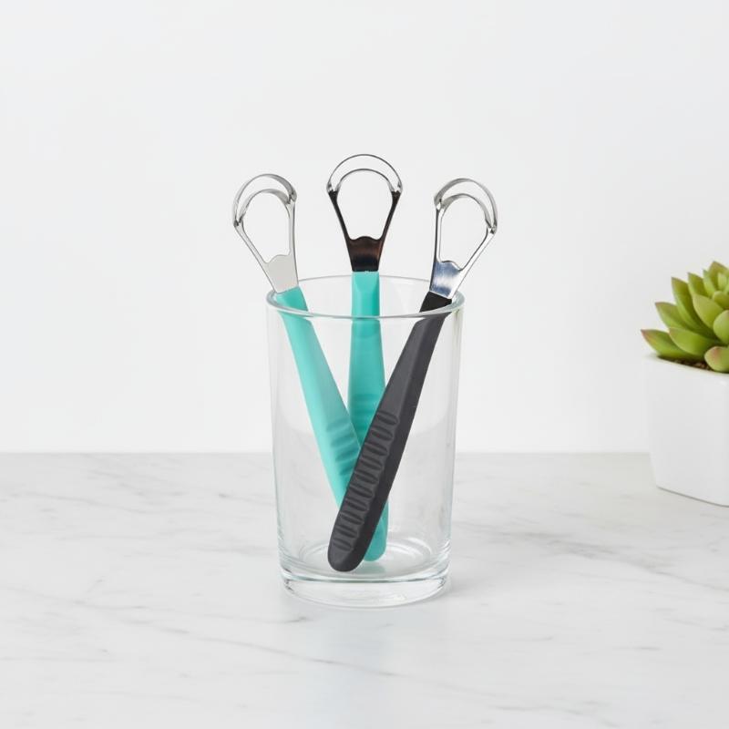 Reusable Stainless Steel Tongue Scraper - Effective Tongue Coating Cleaner & Bad Breath Solution, Easy-to-Use Oral Care Tool