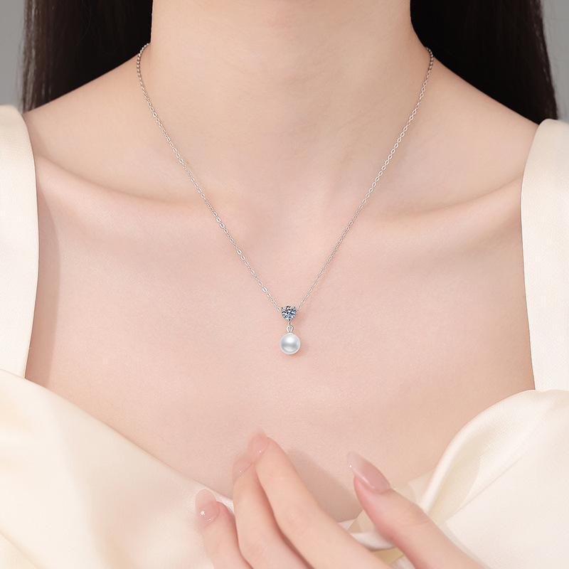 New S925 Silver Round Three Claw Women's Necklace, Niche Fashion, Exquisite, High-quality Wedding Jewelry