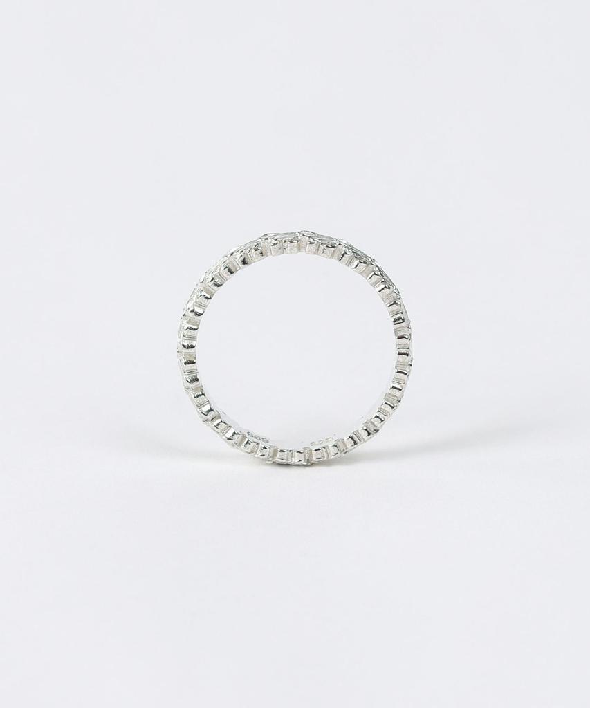 Address669 Acanthus Wreath W Ring