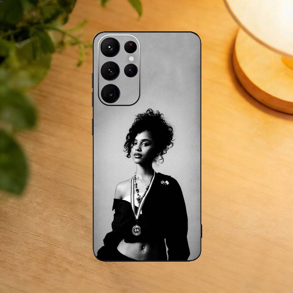 

Tyla Water Phone Case For Samsung S25,24,23,22,30,21,10,9,Ultra,Plus,Lite Soft Black Case Samsung S20ULTRA5G