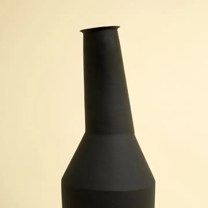Elegant Tall Vase -Decorative Centerpiece for Modern Interiors