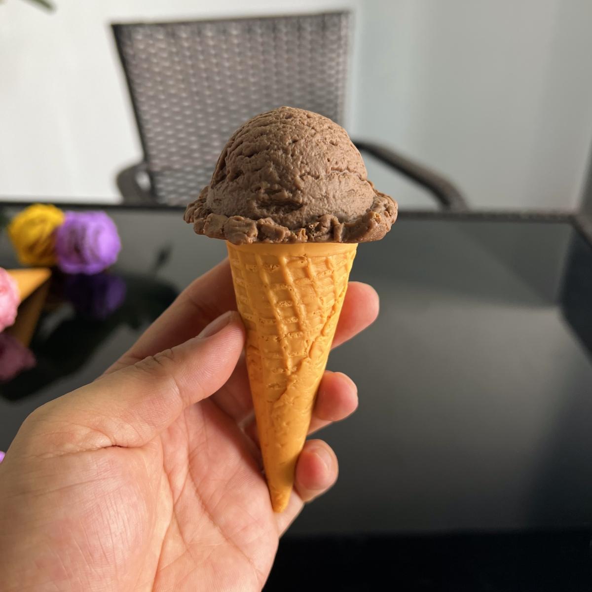 

1-piece Set of Simulated ice Cream Model artificial ice Cream Fake Food Store Decoration Window Display Shooting Props шоколадний