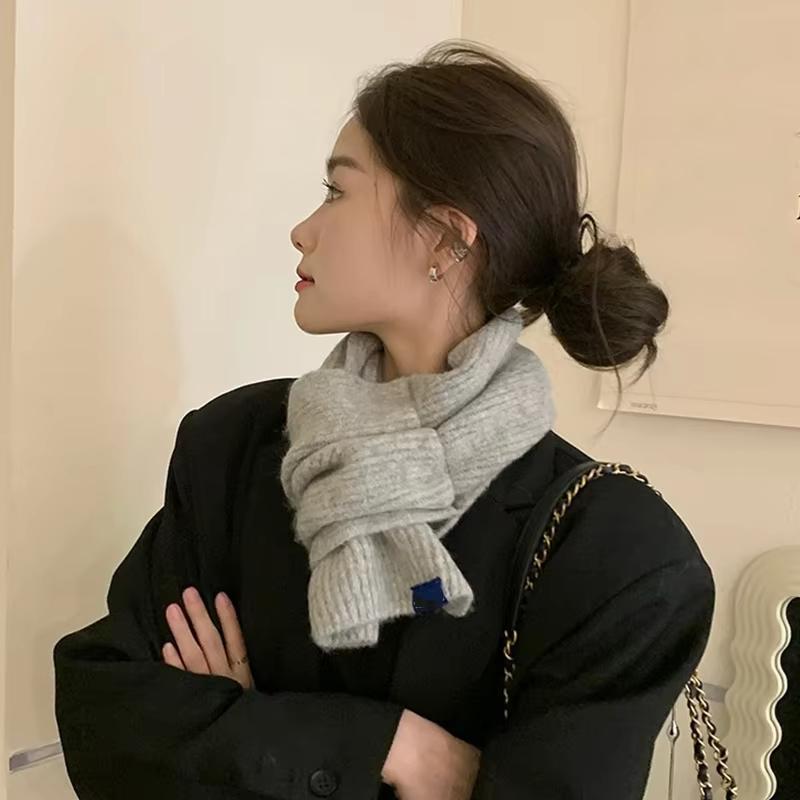 Koreanischer einfarbiger gestrickter Wollschal kurz Damen Mädchen einfach schick gekreuzter Nackenwärmer Schals winddichtes Snood Kragen Halstuch