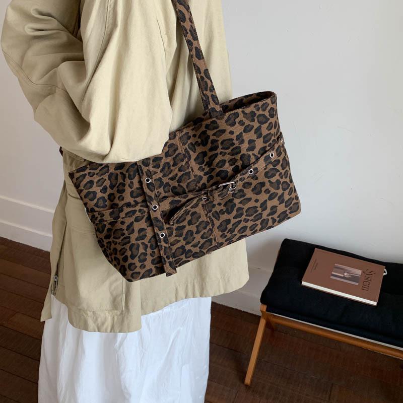 This Year's Popular Bag Ladies 2025 New Trendy High-end Retro Shoulder Underarm Bag Leopard Print Messenger Tote Bag