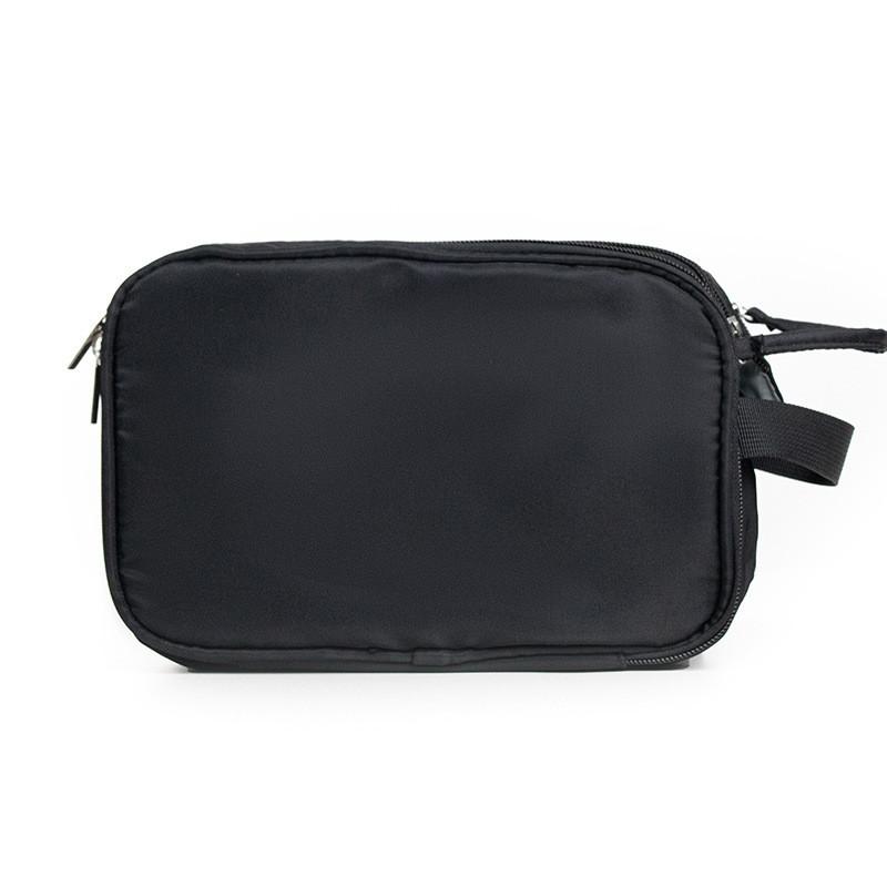 

Minimalist Travel Toiletry Bag With Zipper Closure For Daily Commuting